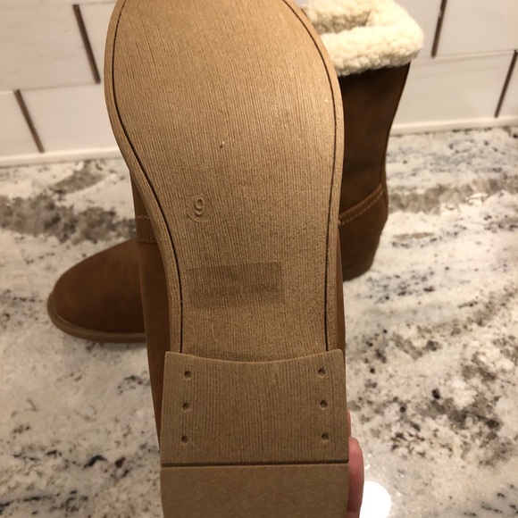 Suede and fur booties - Picture 2 of 4